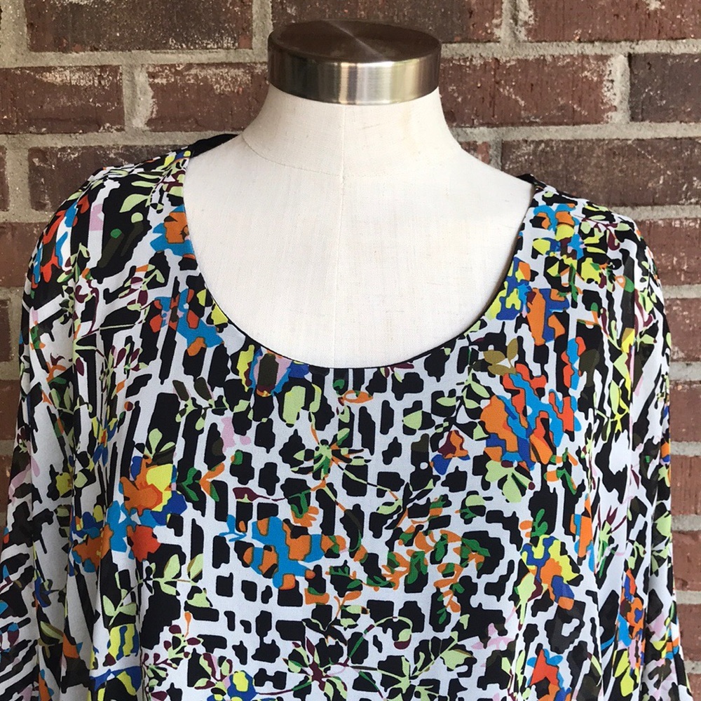 ⭐️Jade Multicolored Tunic Top Large - Picture 5 of 8